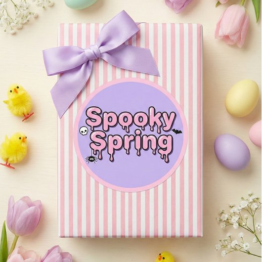 Sticker Rond Spooky Spring Pastel Goth Pink Lavender Dripping