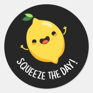 Sticker Rond Squeeze Day Funny Lemon Pun Dark BG