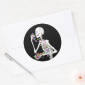 Sticker Rond Squelette Manger Halloween Candy (Enveloppe)