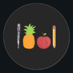 Sticker Rond Stylo ananas pomme stylo drôle<br><div class="desc">Stylo ananas pomme stylo drôle</div>