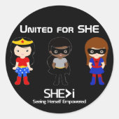 Sticker Rond SUPERHERO White Outline - United for SHE (Devant)