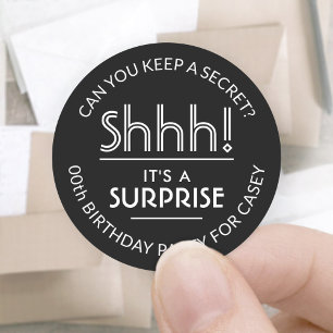 Sticker Rond Surprise fête d'anniversaire Shhh! Noir et blanc s