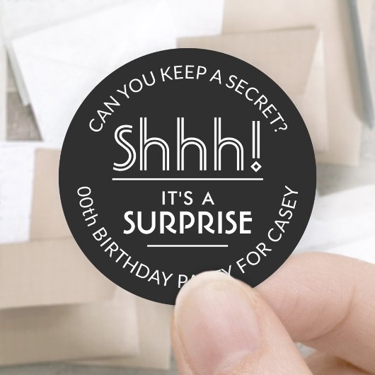 Sticker Rond Surprise fête d'anniversaire Shhh! Noir et blanc s