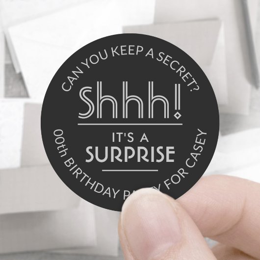 Sticker Rond Surprise fête d'anniversaire Shhh! Noir et gris él