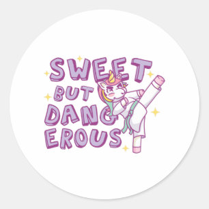 Sticker Rond Sweet but dangerous Karate Unicorn