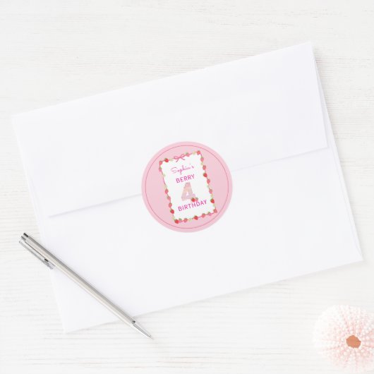 Sticker Rond Sweet Strawberry 4e invitation anniversaire (Enveloppe)