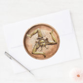 Sticker Rond Symbole de Trinacria de Sicile (Faux Wood) (Enveloppe)