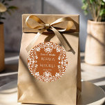 Sticker Rond Talavera terracotta au mariage mexicain<br><div class="desc">Terracotta vintage mexicaine talavera boho mariage monogrammed autocollants de mariage personnalisées modèle autocollants de mariage,  terre cuite marron et blanc Talavera folklorique autocollants de mariage personnalisé mexicaine favoritisme autocollants merci autocollants</div>