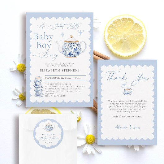 Sticker Rond Tea Brewing Blue Script Elegant Boy Baby Shower