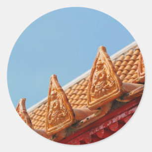 Sticker Rond Temple bouddhiste sur le toit en Thaïlande