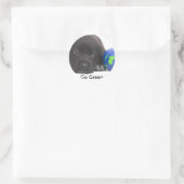 Sticker Rond Terre-Neuve Chiot Avec Terre (Sac)