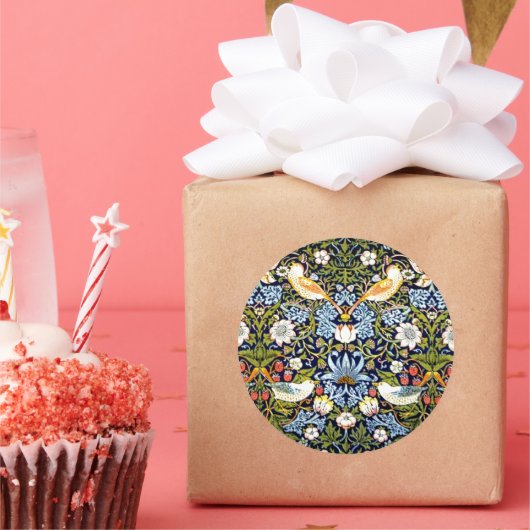 Sticker Rond Thief de fraises par William Morris (Fête)