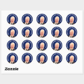 Sticker Rond Tim Walz s'occupe de votre propre affaire (Feuille)