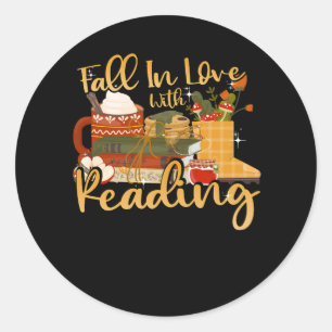 Sticker Rond Tomber Amoureux Avec Lecture Livre Citrouille Auto