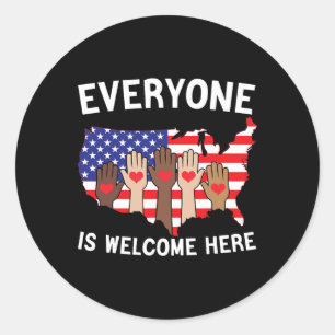 Sticker Rond Tout Le Monde Est Le Bienvenu Ici American Flag Po