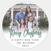 Sticker Rond Tout Texte Chic Brossé Vert Script Photo de Noël (Devant)