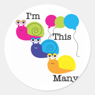 Sticker Rond Trois escargots Je suis cette multitude de t-shirt