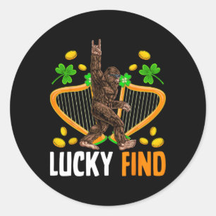 Sticker Rond Trouve Lucky Bigfoot Joyeux St Patricks Day T-shir