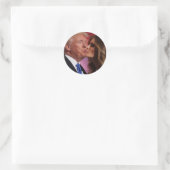 Sticker Rond Trump embrassé par la Melaïne (Sac)