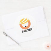 Sticker Rond Trump est un fasciste (Enveloppe)