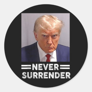 Sticker Rond Trump Mug Shot Never Surrender Trump Vote 2024
