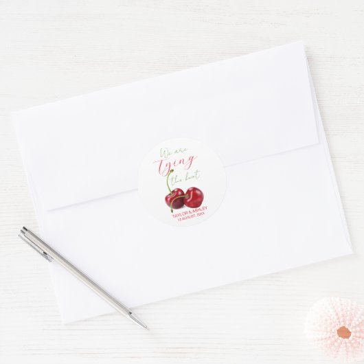 Sticker Rond Tying Knot Cherry Fiançailles (Enveloppe)