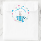 Sticker Rond Un bébé brasse Blue Teacup Baby Boy Shower (Sac)
