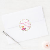 Sticker Rond Un bébé brasse rose Teacup Girl Douche (Enveloppe)