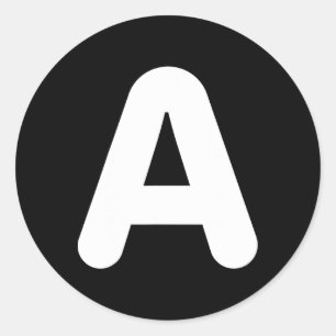 Sticker Rond Un costume de Halloween amusant avec une lettre po