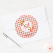 Sticker Rond Un Douce Pêche 1er Anniversaire Rustique Gingham (Enveloppe)