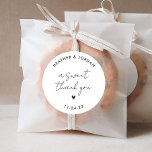 Sticker Rond Un Merci doux minimaliste Mariage Sweet Favoriser<br><div class="desc">Un minimaliste de Merci sucré Mariage doux Stickers Faveur</div>