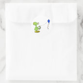 Sticker Rond Un mignon Alien volant Kite (Sac)
