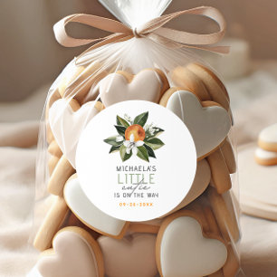 Sticker Rond Un petit amour arrive Bébé agrumes Shower de bébé