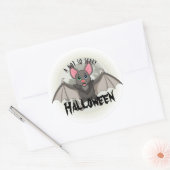 Sticker Rond Un Petit Bat De Dessin Et Un Halloween Pas Si Effr (Enveloppe)