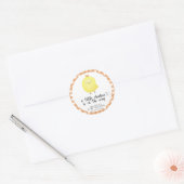 Sticker Rond Un petit poulet est en route - Baby shower (Enveloppe)