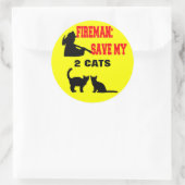 Sticker Rond Un pompier sauve mes deux chats (Sac)