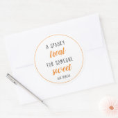 Sticker Rond Un traitement Éffrayant pour une Halloween sucrée (Enveloppe)