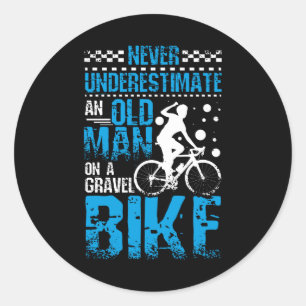 Sticker Rond Un Vieux Homme En Vélo De Gravier