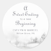 Sticker Rond Une douce fin à un nouveau début Mariage d'hiver (Devant)