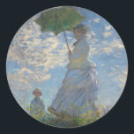 Sticker Rond Une femme Claude Monet avec un parasol (La promena<br><div class="desc">Claude Monet (1840-1826) fut l'un des fondateurs du mouvement impressionniste français. Il est peut-être le plus connu pour ses peintures de nénuphars et d'eau. Tous nos produits sont fabriqués avec des images à grande échelle qui ont été soigneusement modifiées pour fournir la meilleure résolution,  couleur et détail possible.</div>