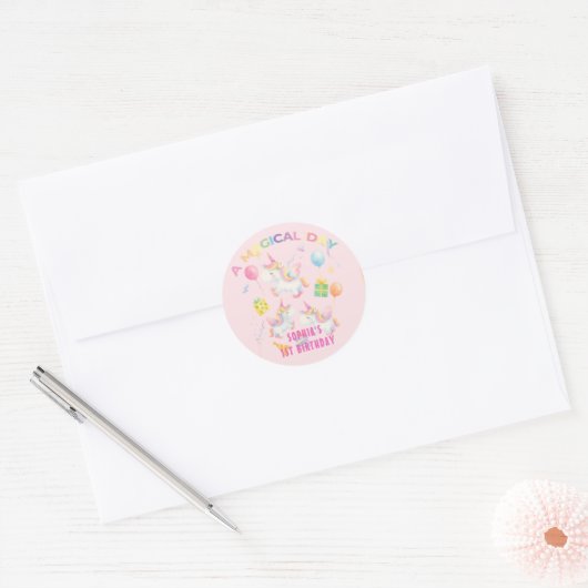 Sticker Rond Une licorne magique Invitation d'anniversaire (Enveloppe)
