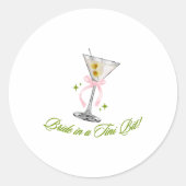 Sticker Rond Une Mariée Dans Un Petit Bit Bride Tail Martini Ba (Devant)
