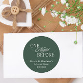 Sticker Rond Une Nuit Avant Le Dîner De Répétition Emerald Gree