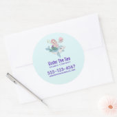 Sticker Rond Une sirène dans un dauphin sous le commerce mariti (Enveloppe)