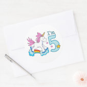 Sticker Rond Unicorn Rainbow 5e anniversaire (Enveloppe)
