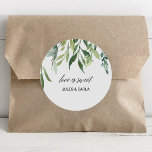 Sticker Rond Vert moderne Foliage Love is Sweet Mariage<br><div class="desc">Cet amour vert moderne feuillage est un sticker rond classique mariage doux est parfait pour un mariage tropical. Cette aquarelle peinte à la main présente un beau feuillage vert soigneusement aménagé dans des cadres uniques.</div>
