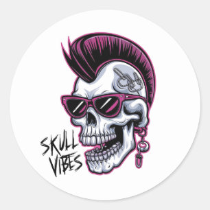 Sticker Rond Vibes de crâne punk. Crâne cool avec lunettes de s
