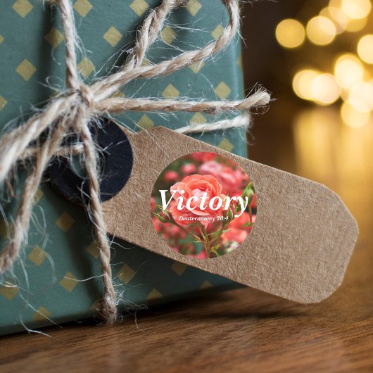 Sticker Rond Victoire Deutéronome 20:4 Verse Elégant Rose rose