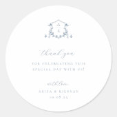 Sticker Rond Vins intemporels Dusty Blue Crest Mariage Monogram (Devant)