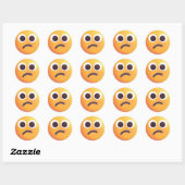 Sticker Rond Visage confus ombragé Emoji mignon adorable Jaune (Feuille)